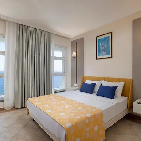 אתר נופש Euphoria Comfort Alanya מהמוטלר